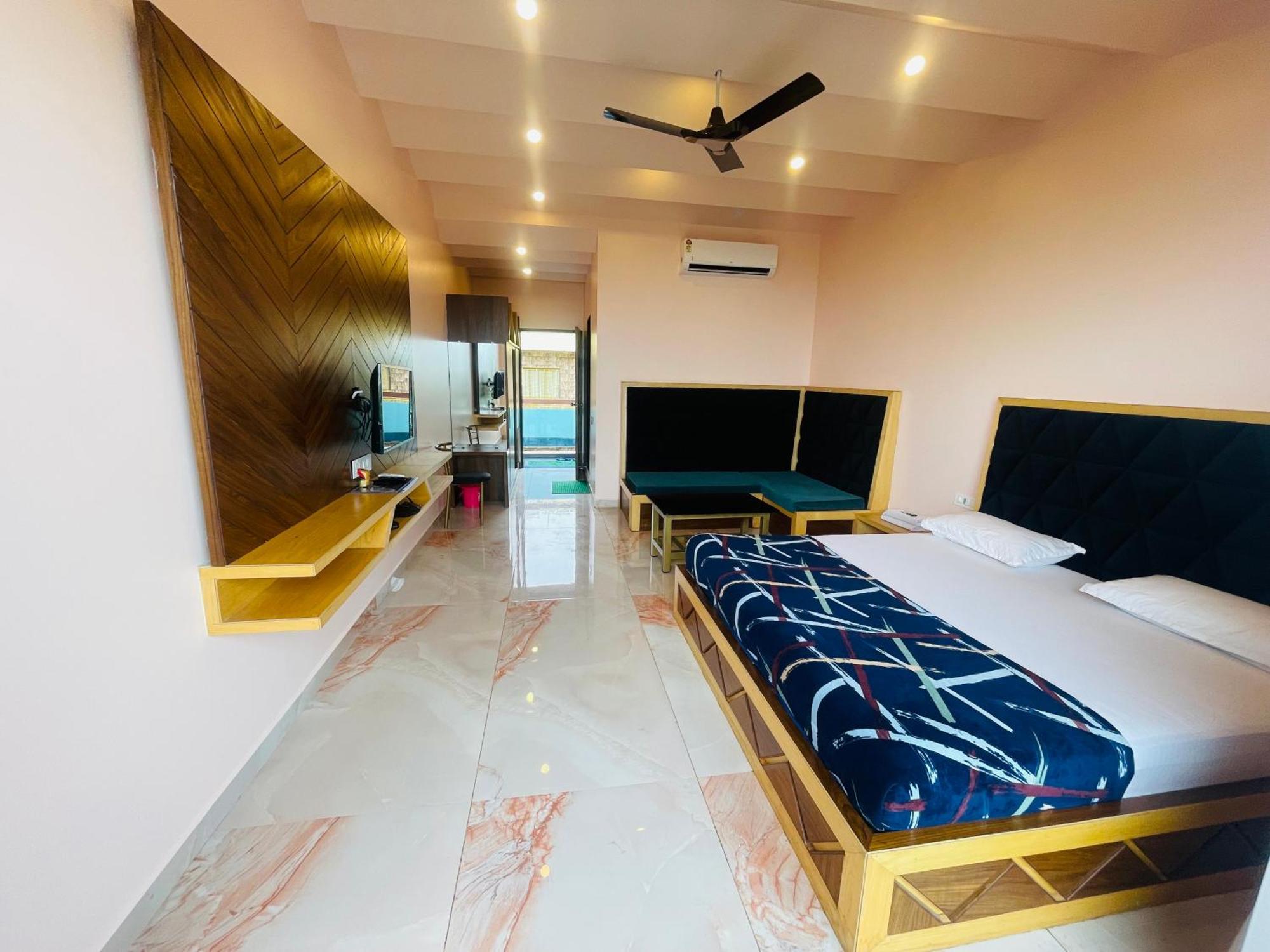 Natural Resort Panhāla 外观 照片