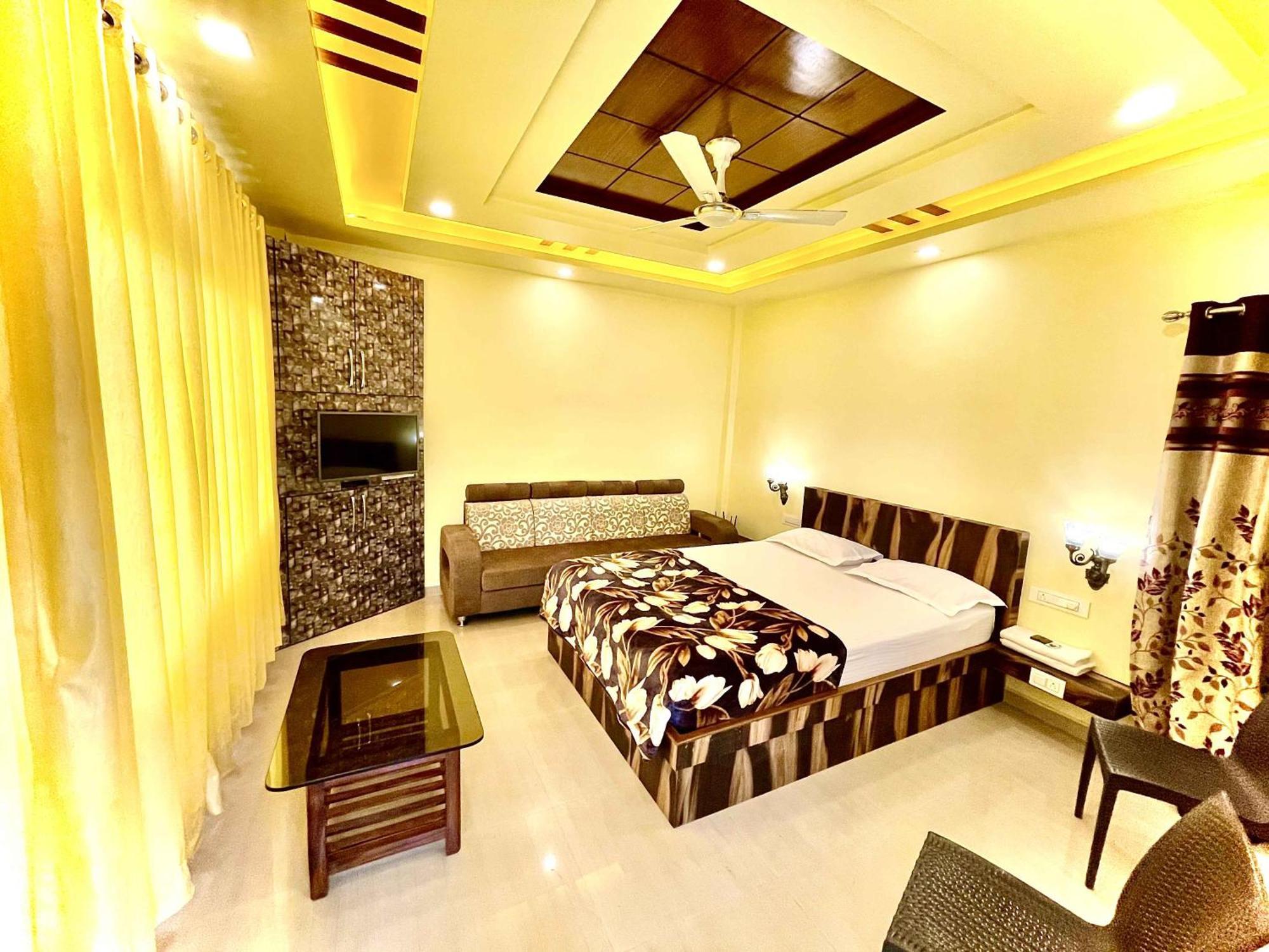Natural Resort Panhāla 外观 照片