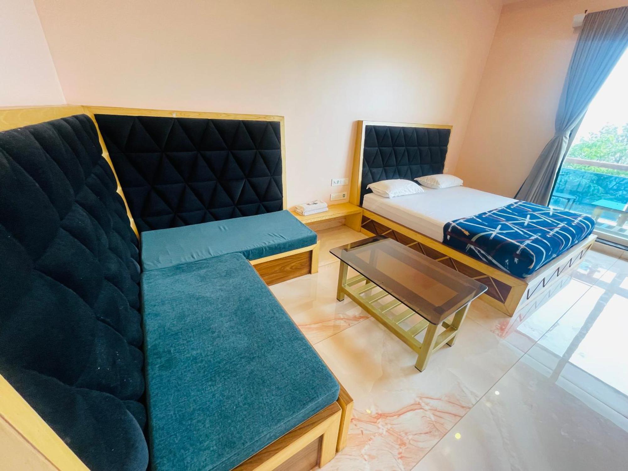 Natural Resort Panhāla 外观 照片