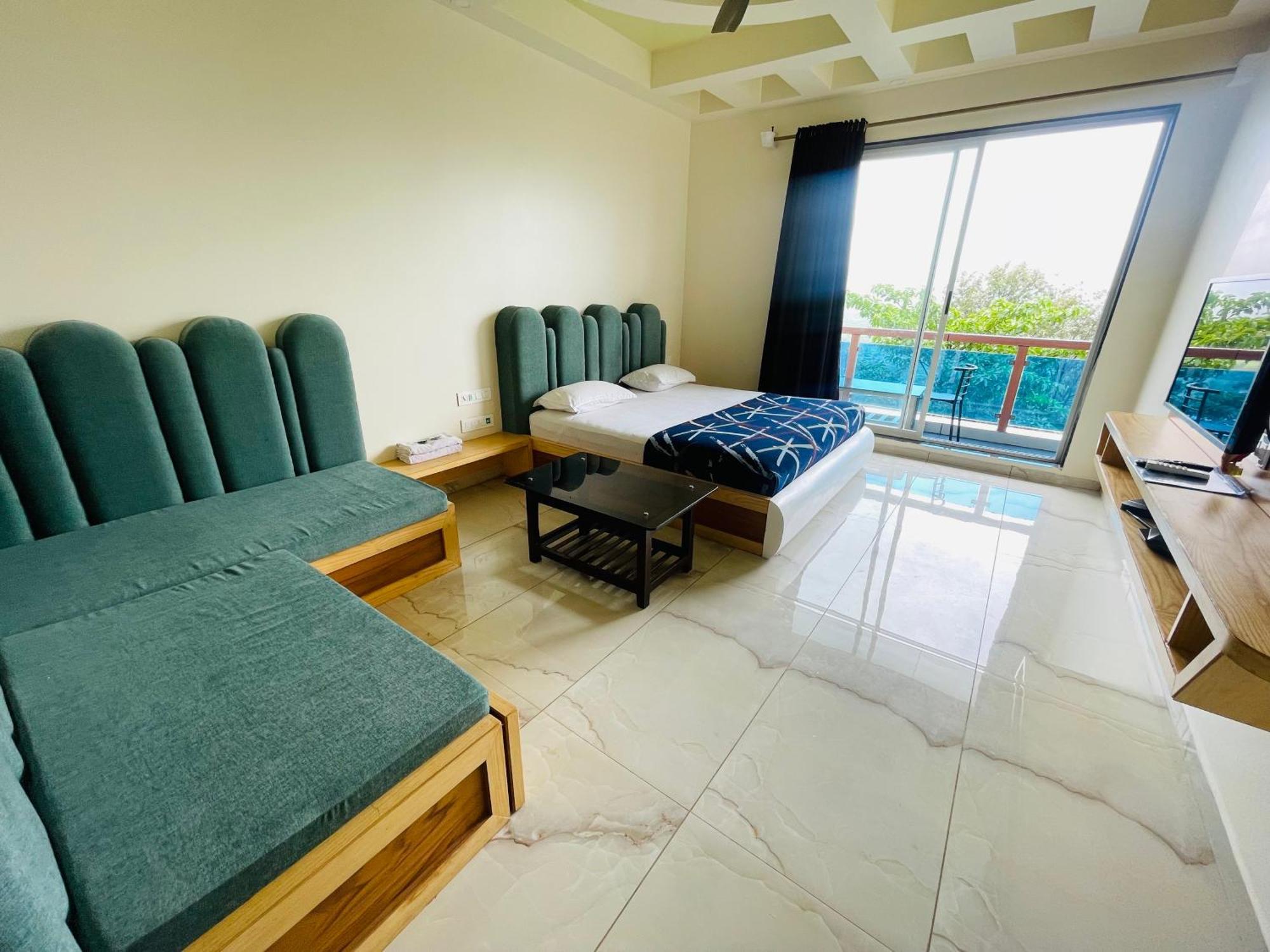 Natural Resort Panhāla 外观 照片