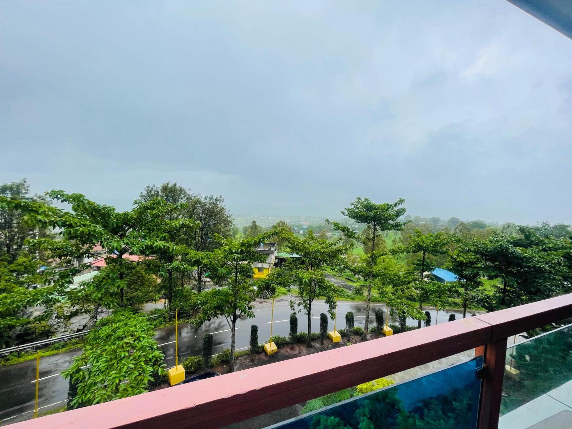 Natural Resort Panhāla 外观 照片