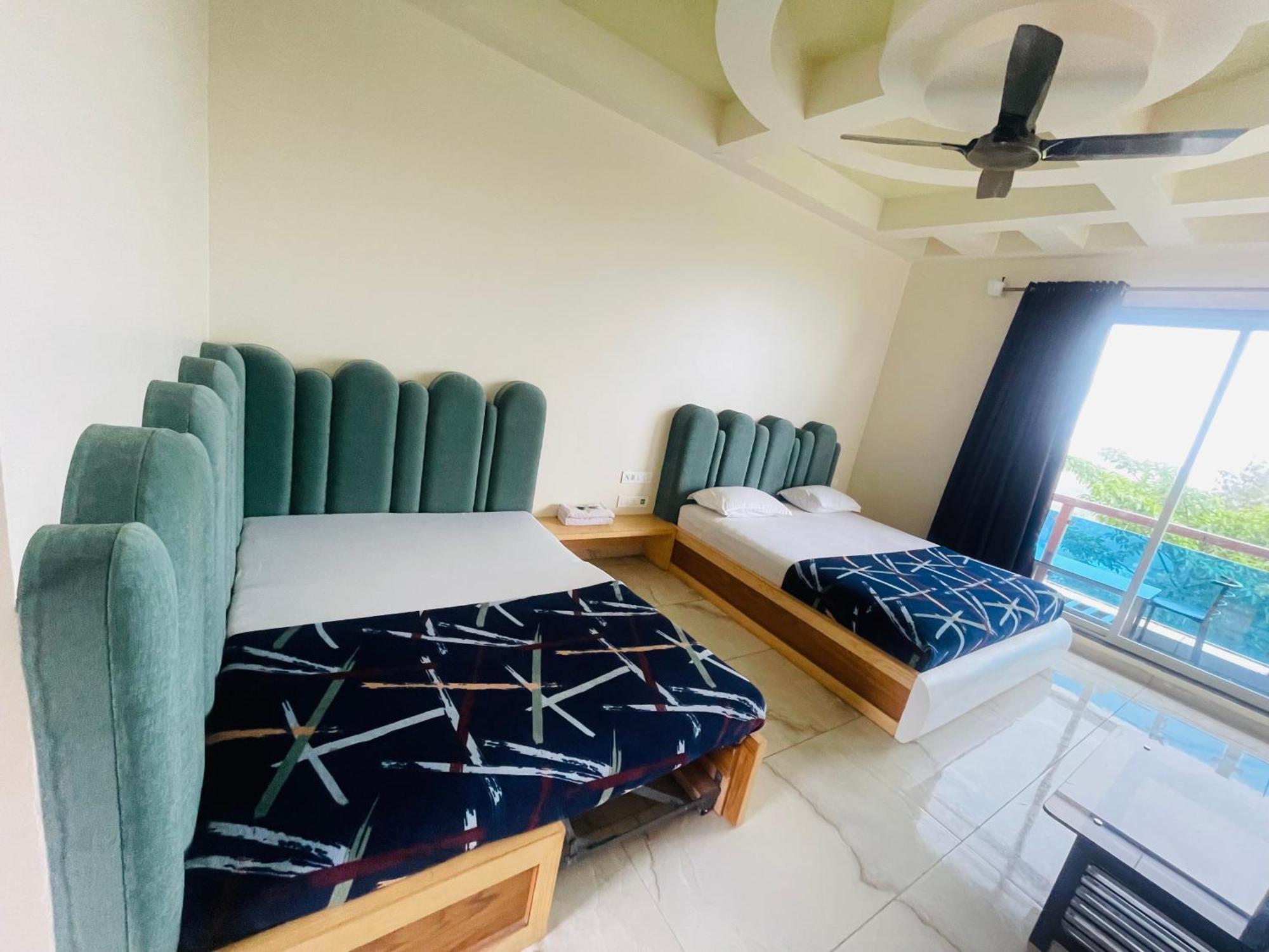 Natural Resort Panhāla 外观 照片