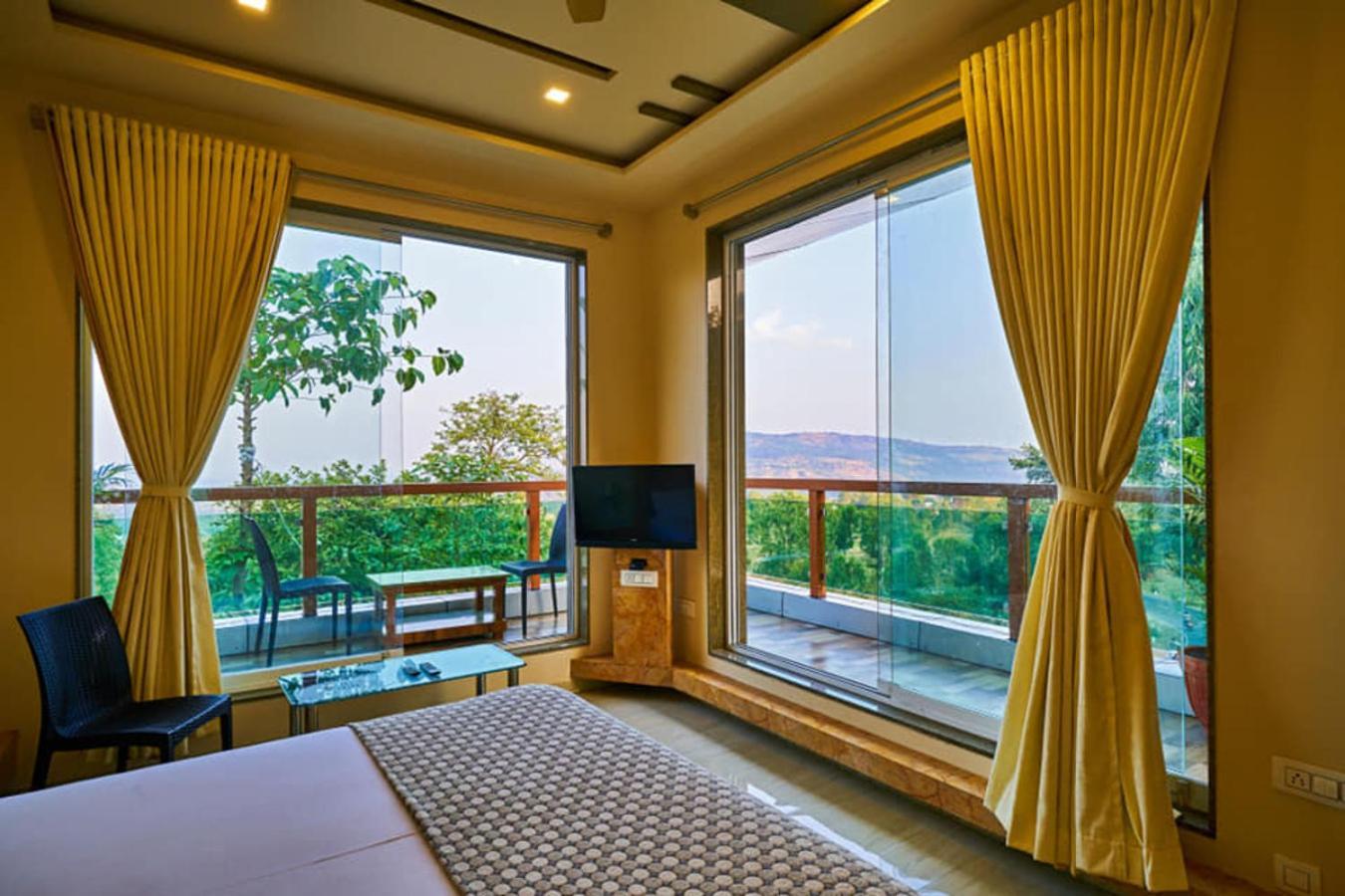 Natural Resort Panhāla 外观 照片